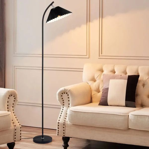 Plissada C Floor Lamp